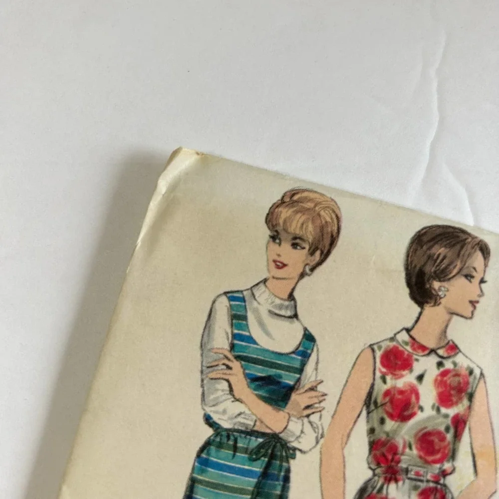 Vogue Vintage 1960's Pattern #5411 Dress Jumper Dress Slip‎ Size 10
